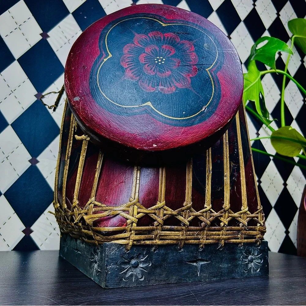 Large 18” Burmese‎ Lacquer Rice Basket, Lidded Bamboo Vessel Vintage Collectible